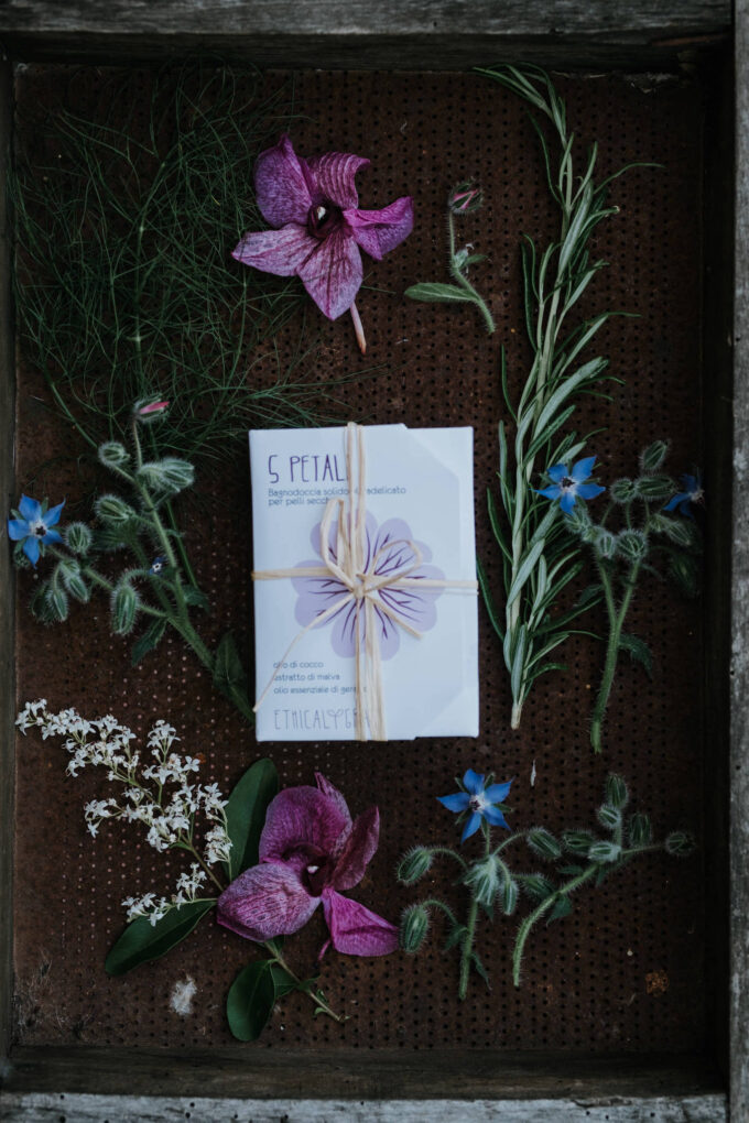 ethicalgrace 5petali bg 1